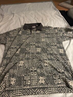 Bugle Boy Men's Geo-Pattern Polo in Gray & Cream